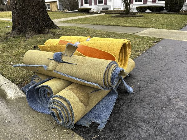 Carpet Haul Away Service in Seattle