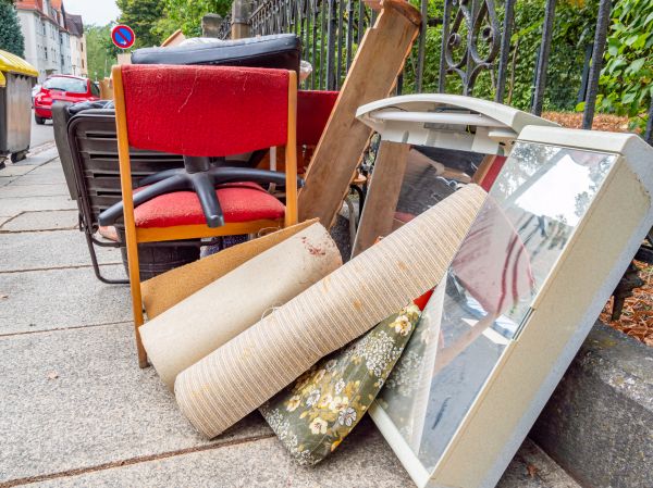 Residential Junk Removal in Seattle
