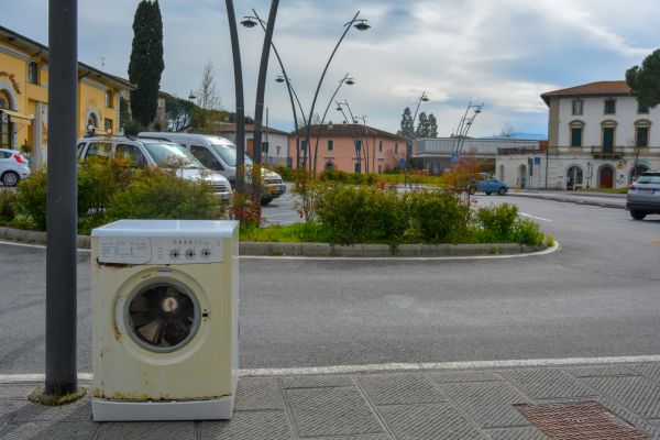 Washing Machine Removal in Seattle