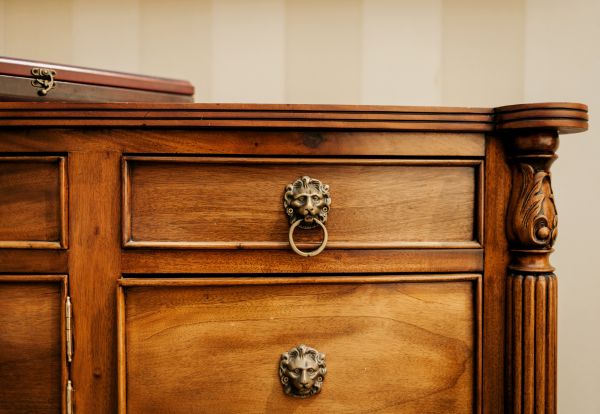 Dresser Disposal in Seattle